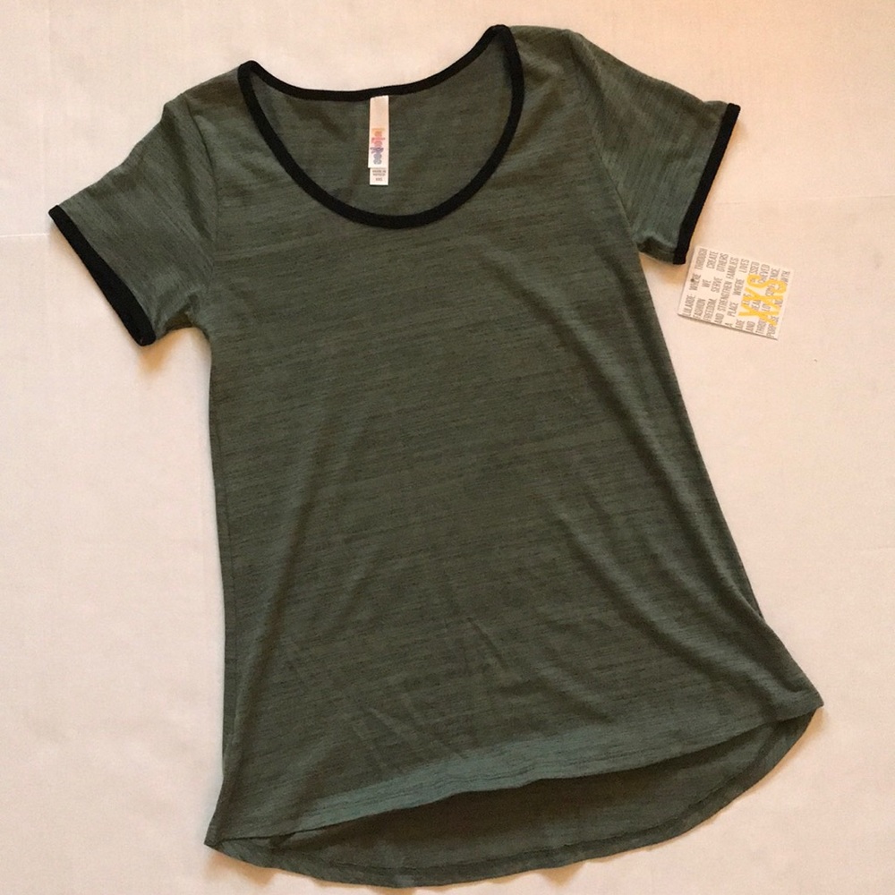 ⭐️NWT XXS LuLaRoe Classic T☘️🌷